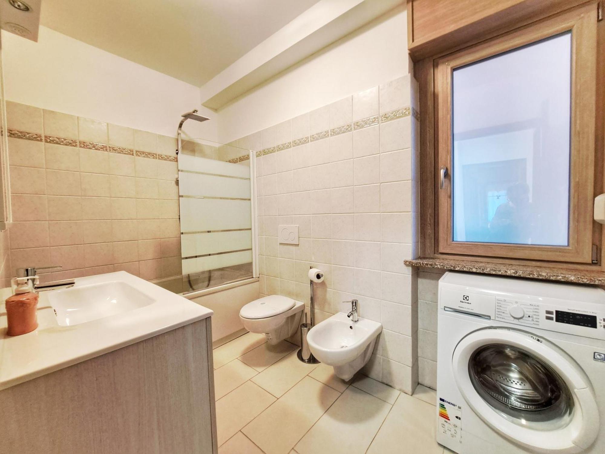 Casa Alpina - Appartamento Aosta Ruang foto